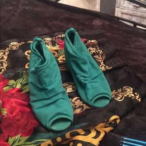 Fun green booties
